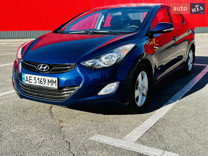 Седан Hyundai Elantra 2012 в Кропивницком