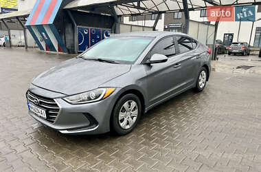 Седан Hyundai Elantra 2018 в Києві