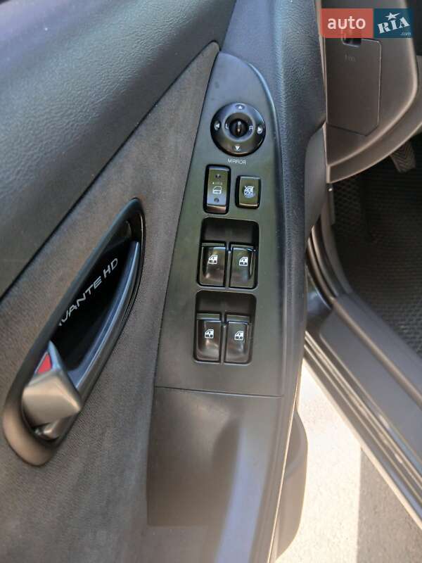 Седан Hyundai Elantra 2008 в Николаеве
