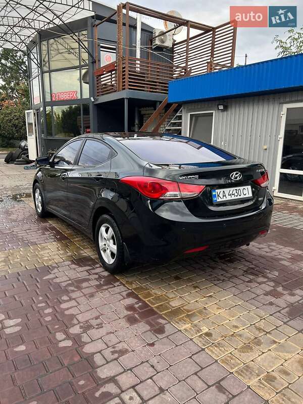 Седан Hyundai Elantra 2013 в Знаменке фото 14 Седан Hyundai Elantra 2013 в Знаменке