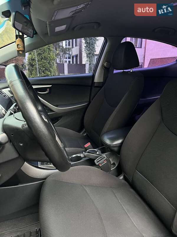 Седан Hyundai Elantra 2013 в Знаменке фото 38 Седан Hyundai Elantra 2013 в Знаменке