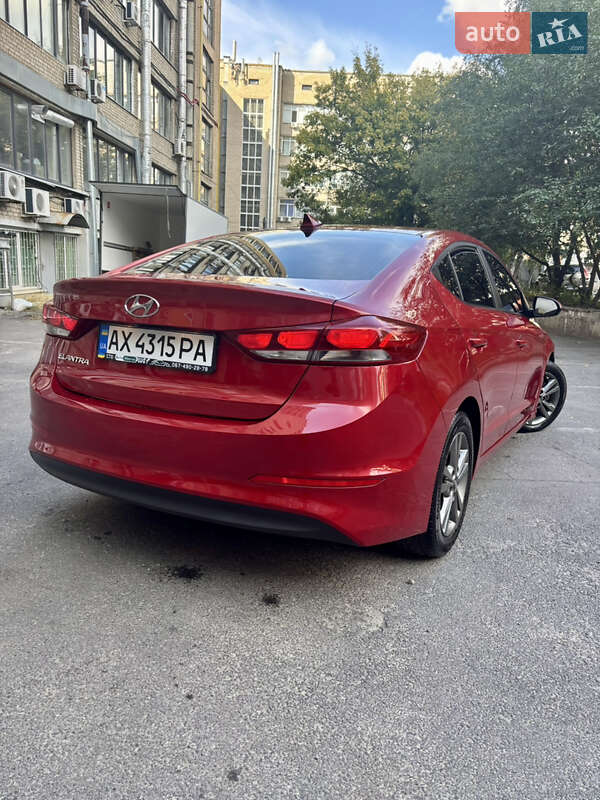 Седан Hyundai Elantra 2017 в Харькове