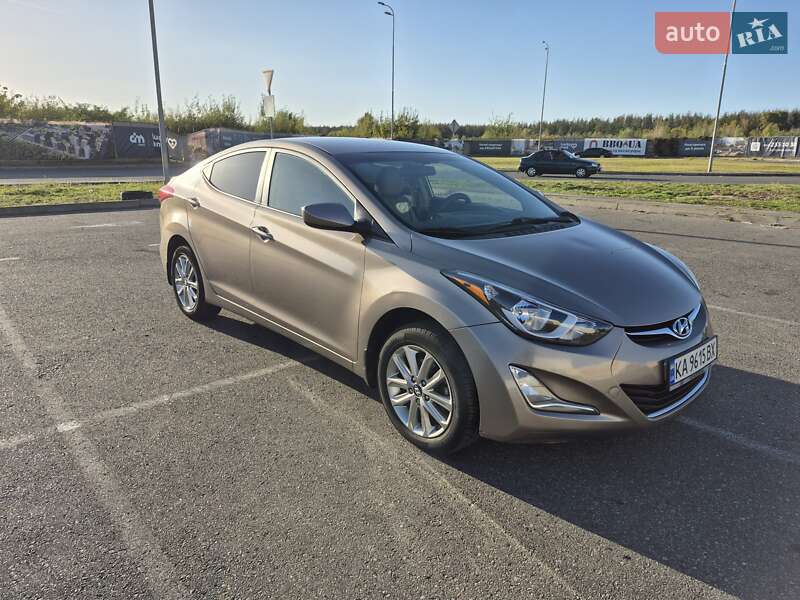 Седан Hyundai Elantra 2014 в Киеве