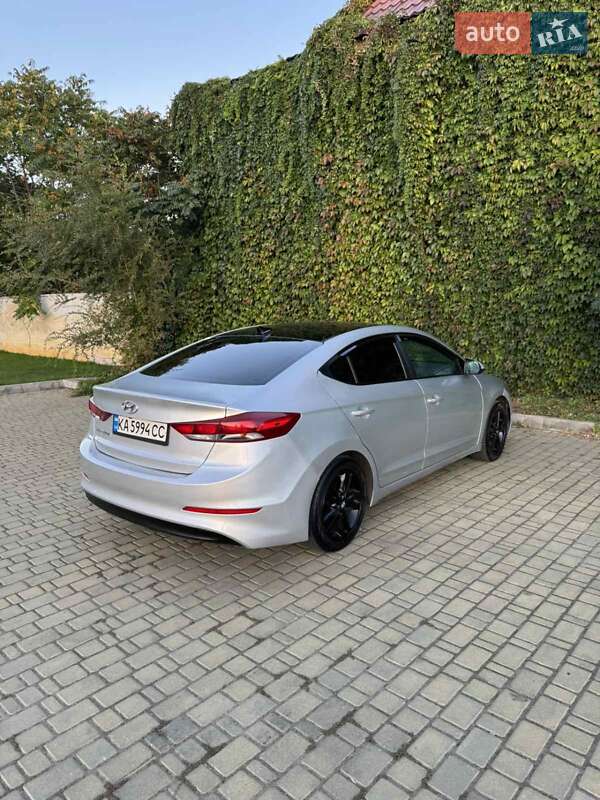 Седан Hyundai Elantra 2016 в Одессе