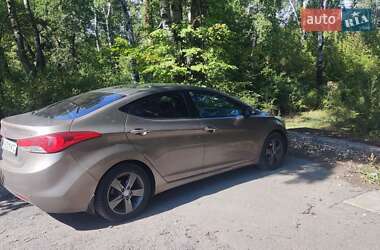 Седан Hyundai Elantra 2012 в 