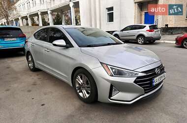 Седан Hyundai Elantra 2019 в Запоріжжі