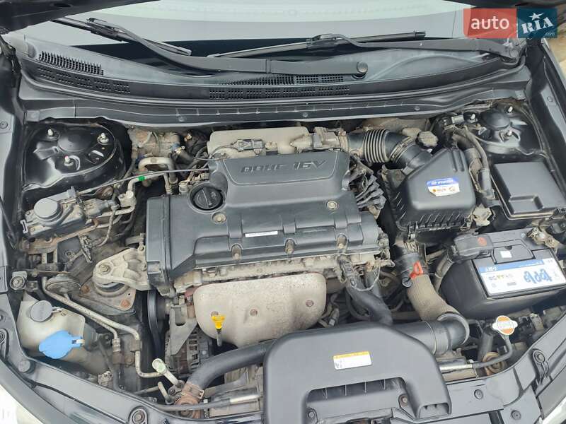 Седан Hyundai Elantra 2010 в Киеве