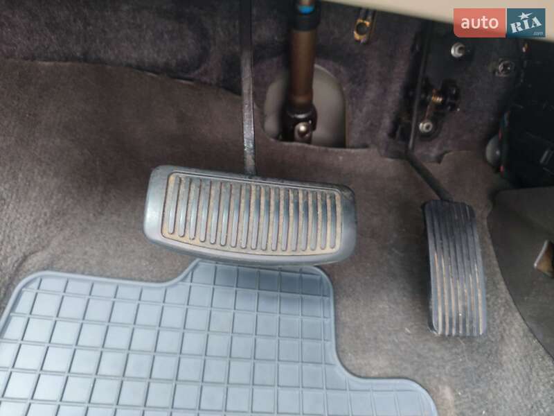Седан Hyundai Elantra 2010 в Киеве