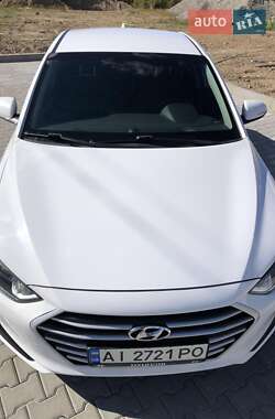 Седан Hyundai Elantra 2017 в Петропавлівській Борщагівці