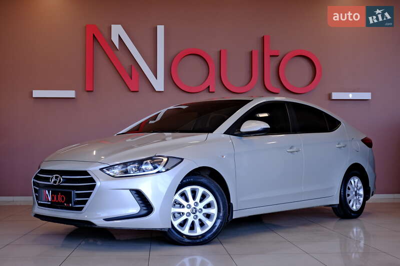 Hyundai Elantra 2018