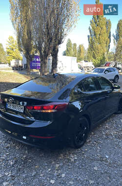 Седан Hyundai Elantra 2017 в 