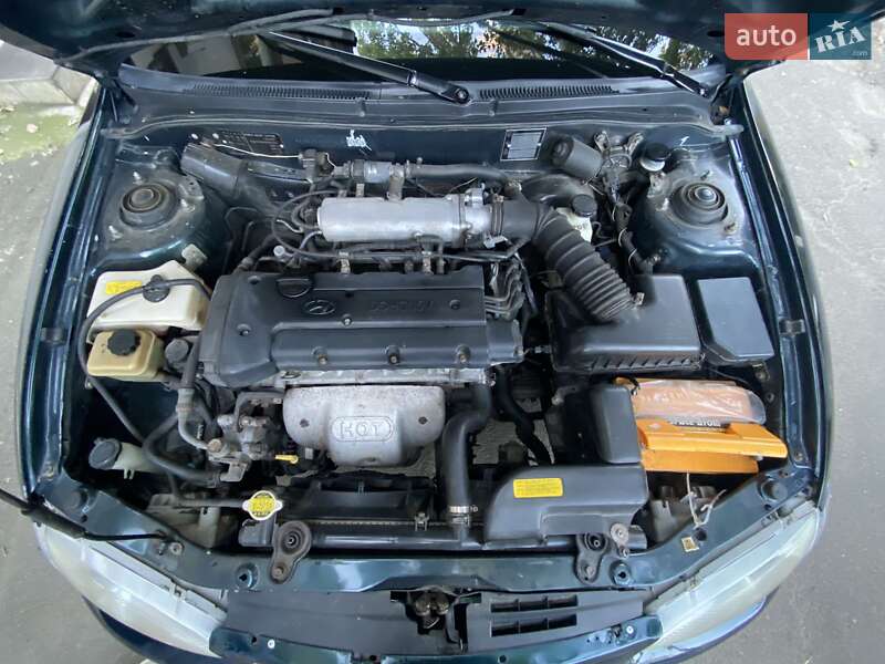 Седан Hyundai Elantra 1999 в Одессе