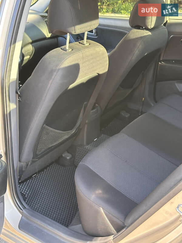 Седан Hyundai Elantra 2008 в Николаеве