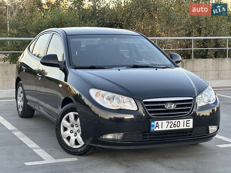 Седан Hyundai Elantra 2008 в 