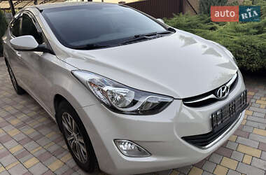Седан Hyundai Elantra 2012 в 
