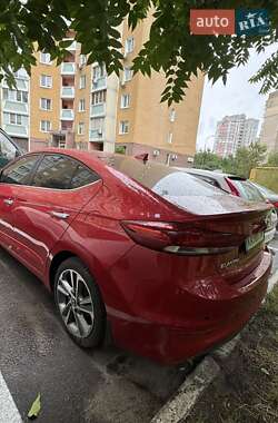 Седан Hyundai Elantra 2016 в 