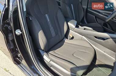 Седан Hyundai Elantra 2021 в 