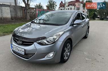 Седан Hyundai Elantra 2012 в 