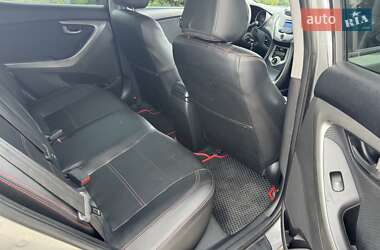 Седан Hyundai Elantra 2012 в 