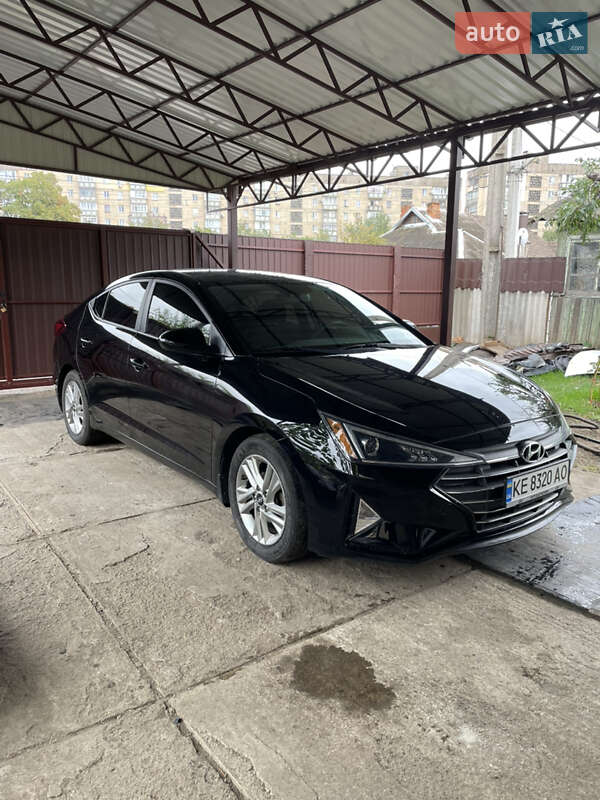 Седан Hyundai Elantra 2020 в Кривом Роге
