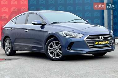 Седан Hyundai Elantra 2018 в Киеве