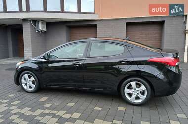 Седан Hyundai Elantra 2012 в 