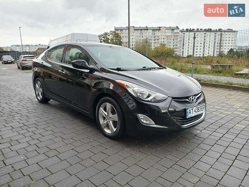 Седан Hyundai Elantra 2012 в Ивано-Франковске