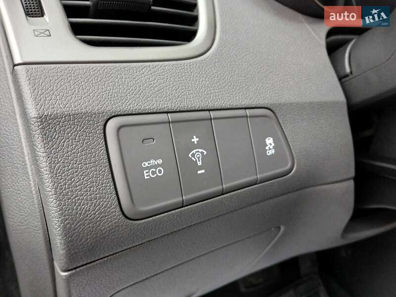 Седан Hyundai Elantra 2012 в Ивано-Франковске