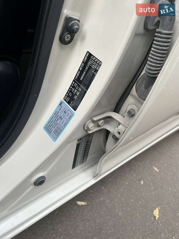 Седан Hyundai Elantra 2012 в Киеве фото 16 Седан Hyundai Elantra 2012 в Киеве