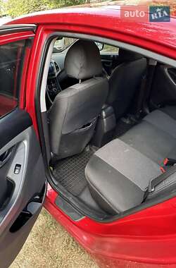 Седан Hyundai Elantra 2014 в 