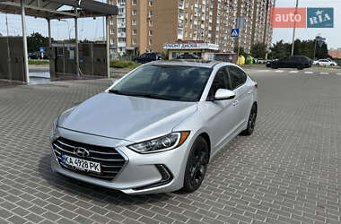 Седан Hyundai Elantra 2017 в 