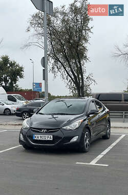 Седан Hyundai Elantra 2012 в 