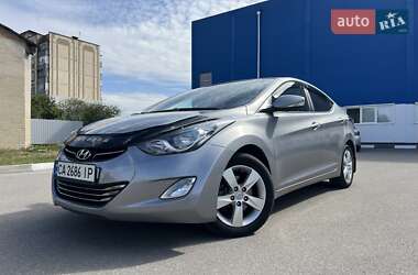 Седан Hyundai Elantra 2013 в Богуславе