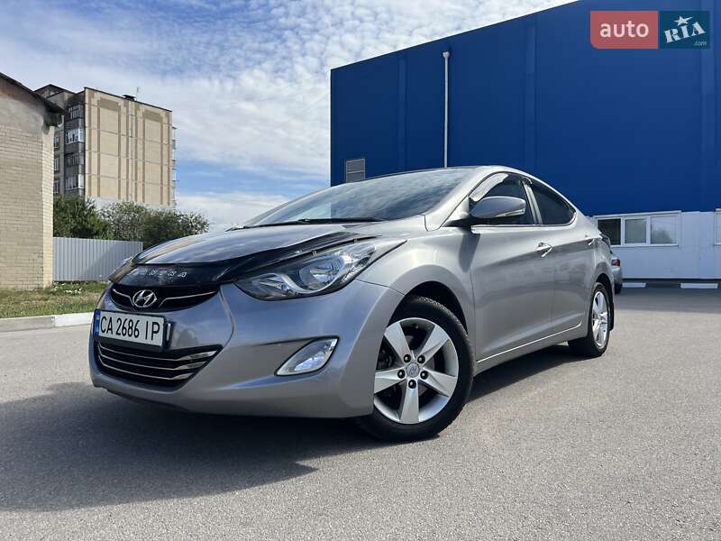 Седан Hyundai Elantra 2013 в 