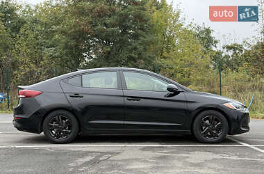 Седан Hyundai Elantra 2017 в 