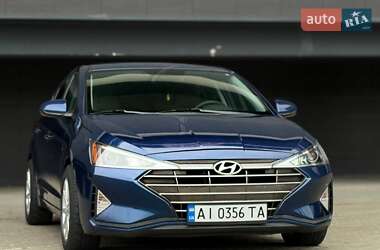 Седан Hyundai Elantra 2018 в 