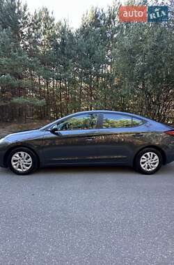 Седан Hyundai Elantra 2020 в 