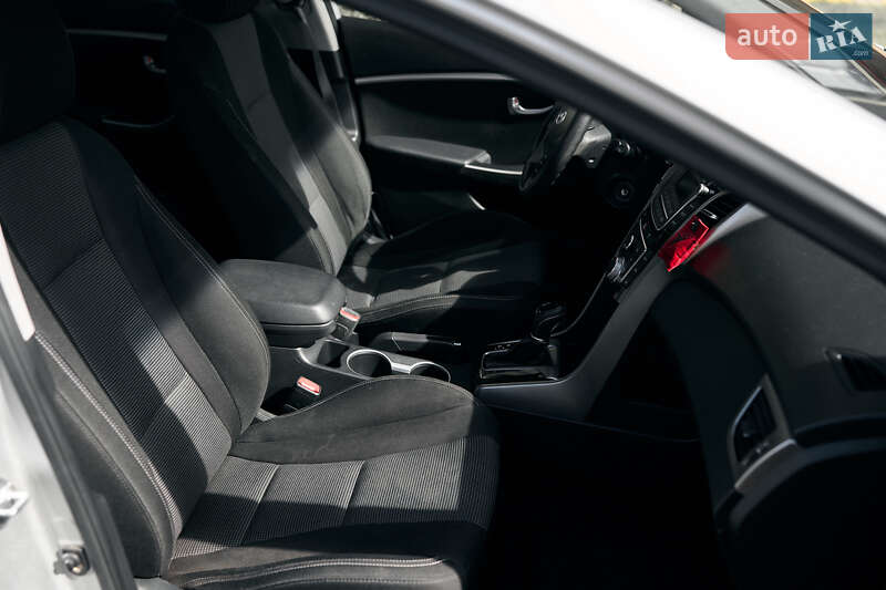 Хэтчбек Hyundai Elantra 2014 в Одессе фото 13 Хэтчбек Hyundai Elantra 2014 в Одессе
