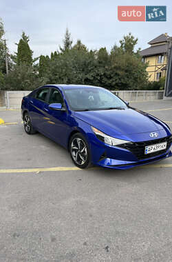 Седан Hyundai Elantra 2023 в  фото 4 Седан Hyundai Elantra 2023 в