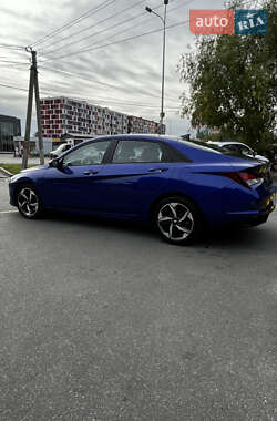 Седан Hyundai Elantra 2023 в  фото 11 Седан Hyundai Elantra 2023 в