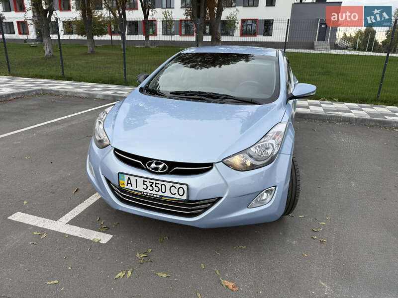 Hyundai Elantra 2013