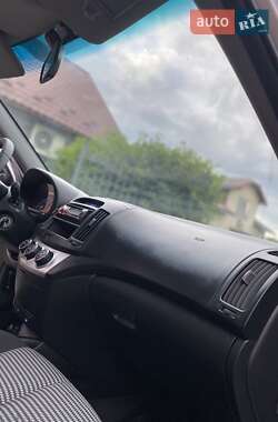 Седан Hyundai Elantra 2011 в 