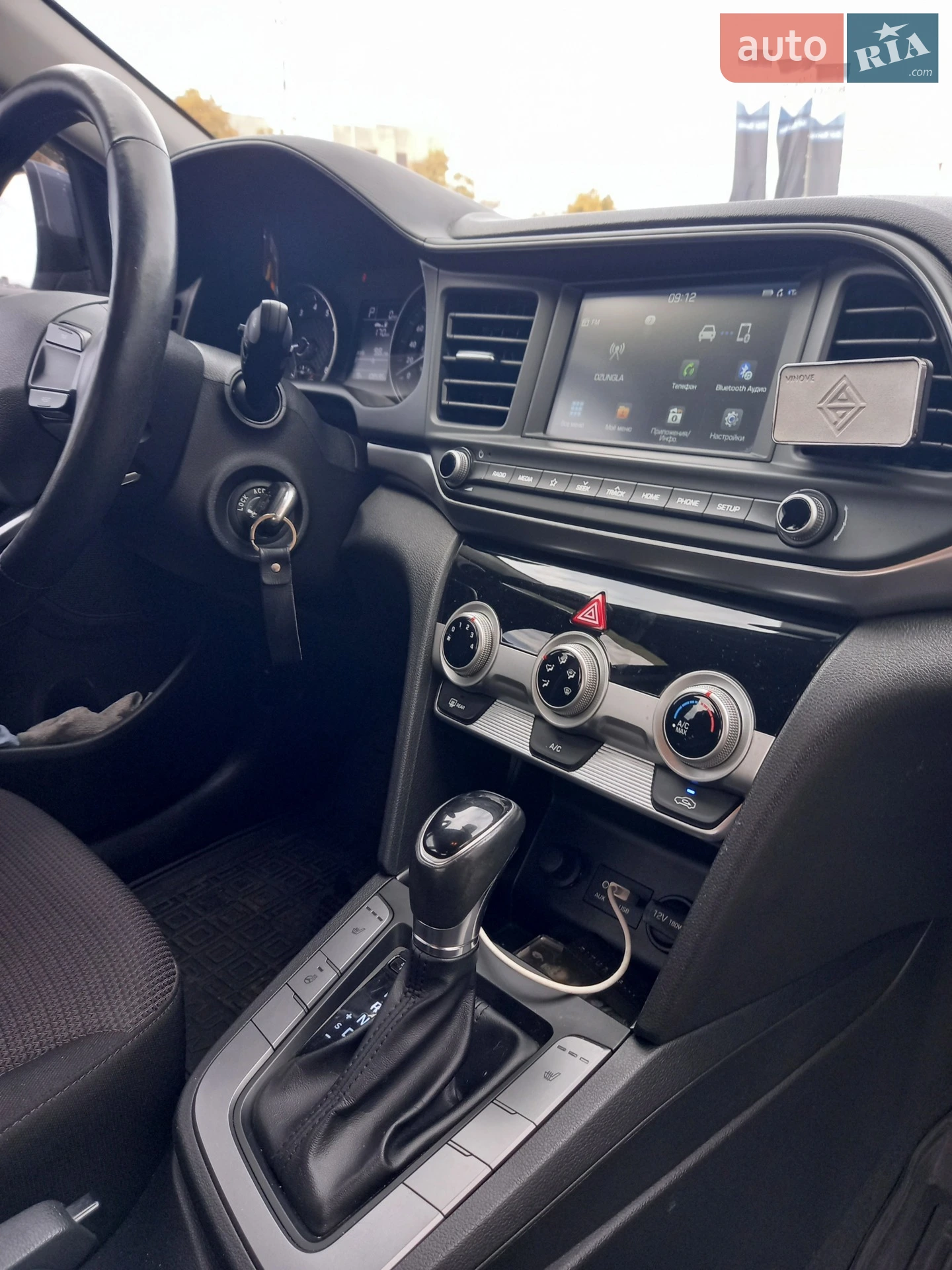 2019 Hyundai Elantra - мініатюра 16