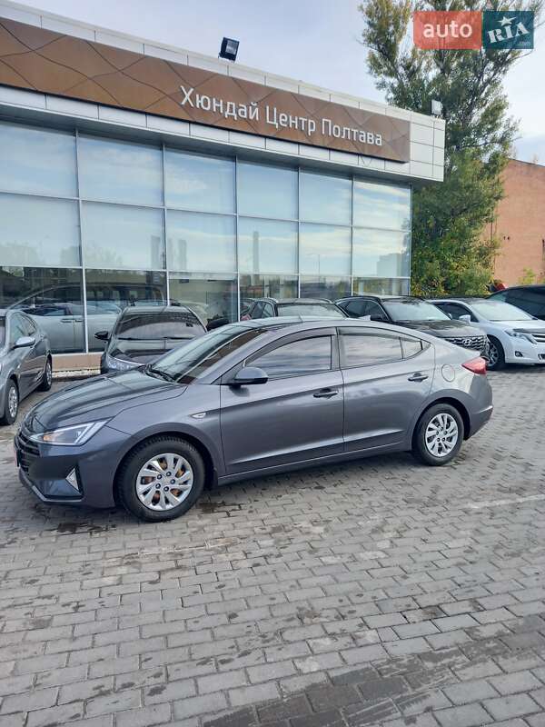 Седан Hyundai Elantra 2019 в Полтаві