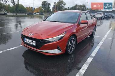 Седан Hyundai Elantra 2022 в Києві