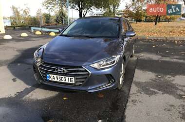 Седан Hyundai Elantra 2018 в Днепре