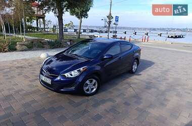 Седан Hyundai Elantra 2013 в 
