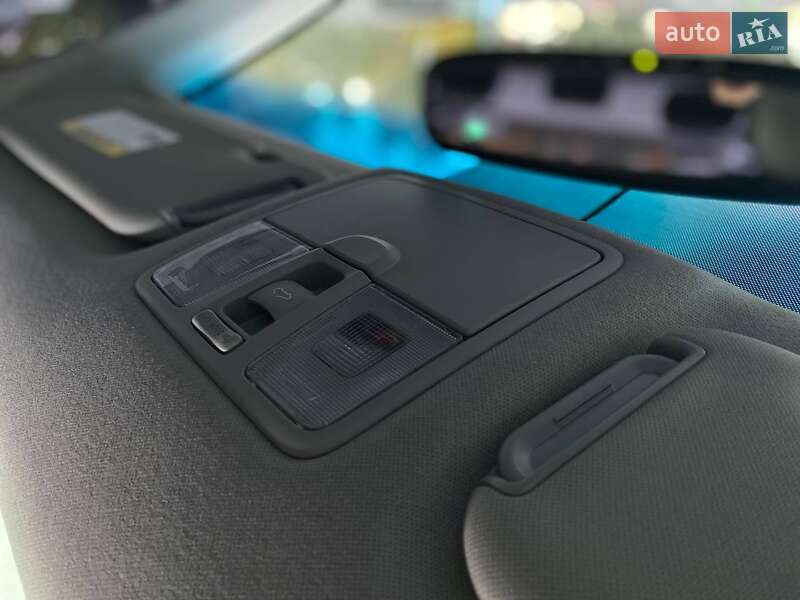 Седан Hyundai Elantra 2011 в Киеве