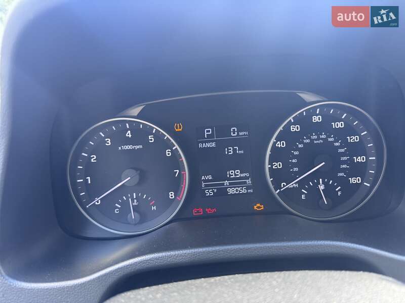 Седан Hyundai Elantra 2017 в Ирпене
