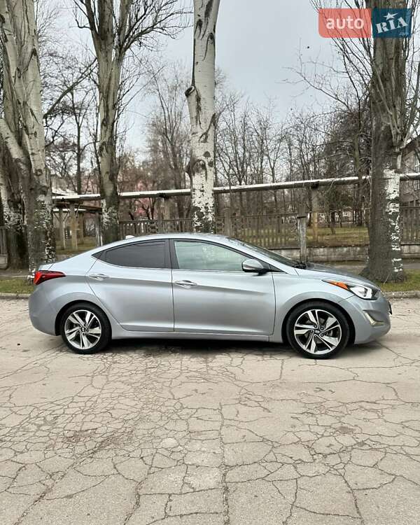 Седан Hyundai Elantra 2014 в Запорожье